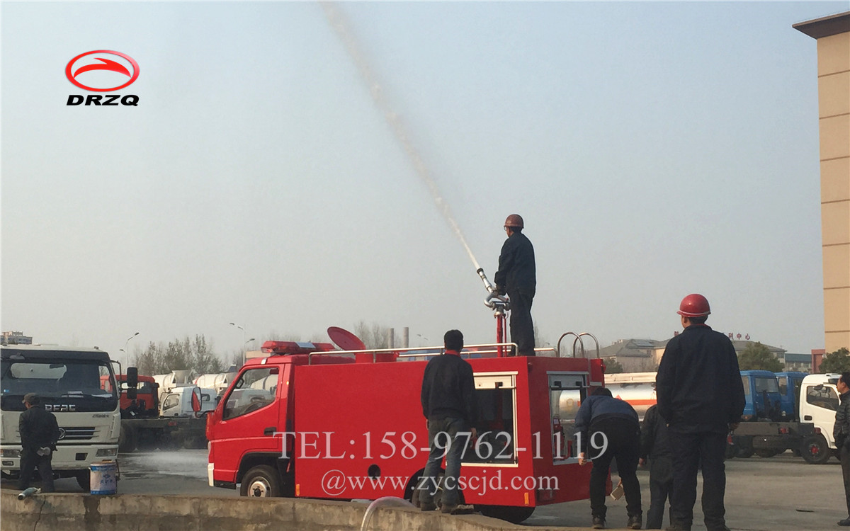 ���E΢������܇