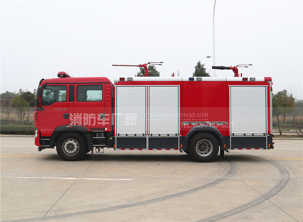 干粉泡沫聯(lián)用消防車(chē) 干粉泡沫聯(lián)用消防車(chē)